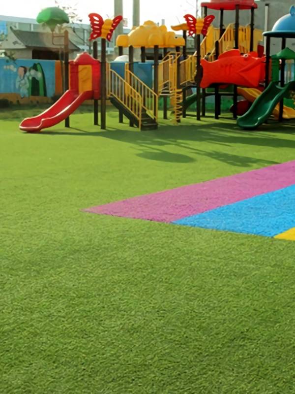 Kindergarten artificial turf with slides