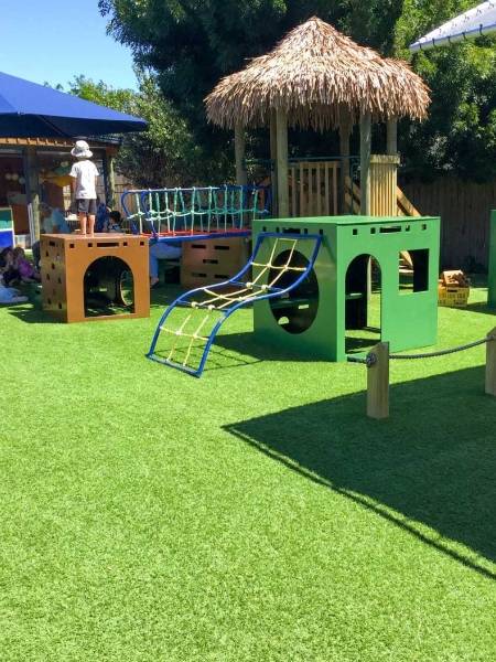Many recreation facilities are placed on kindergarten artificial turf